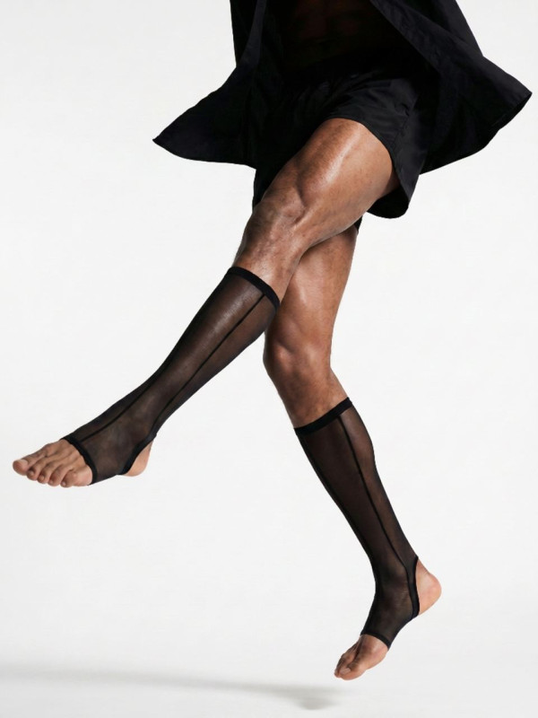 To be: equal and footless and 3 and black