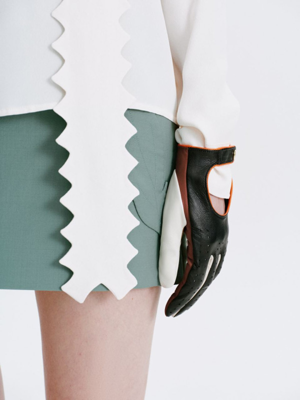  To be: forceful & assertive & bicolor & sand