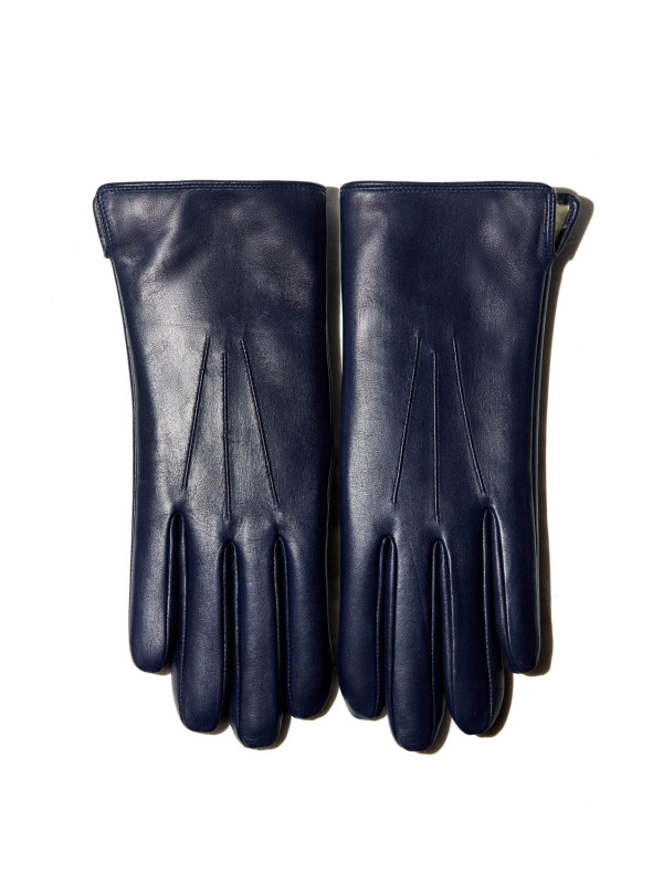 To be: forceful & classic & deep blue
