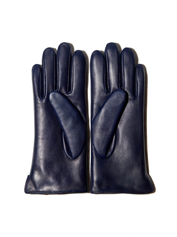 To be: forceful & classic & deep blue