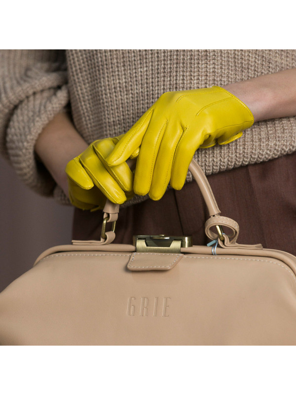 To be: forceful & smart & lemon