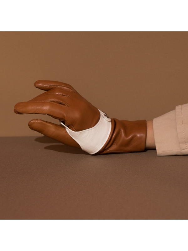 To be: forceful & handcuff & white