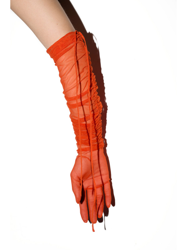 To be: nude & inconstant & orange