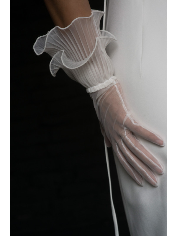 To be: pure  & genteel & white