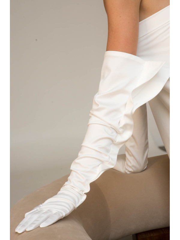 To be: pure & wing & white