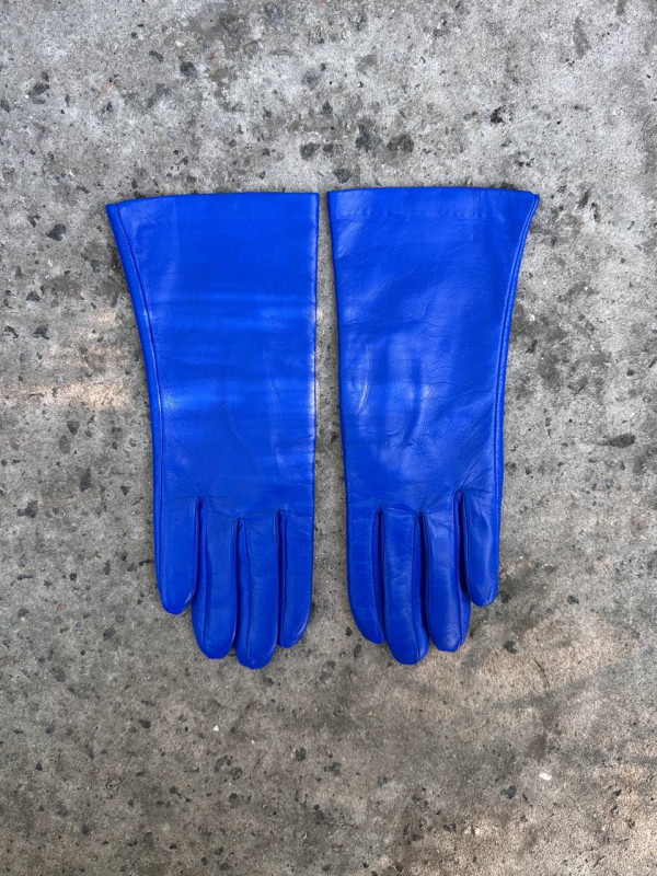  To be: Sale & Minimal & Electric & 2