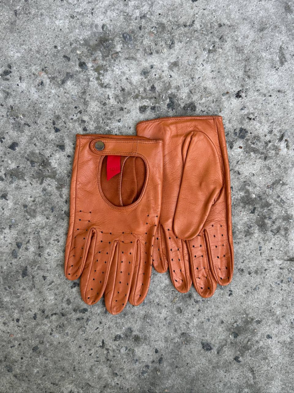  To be: Sale & Assertive & Pecan Brown