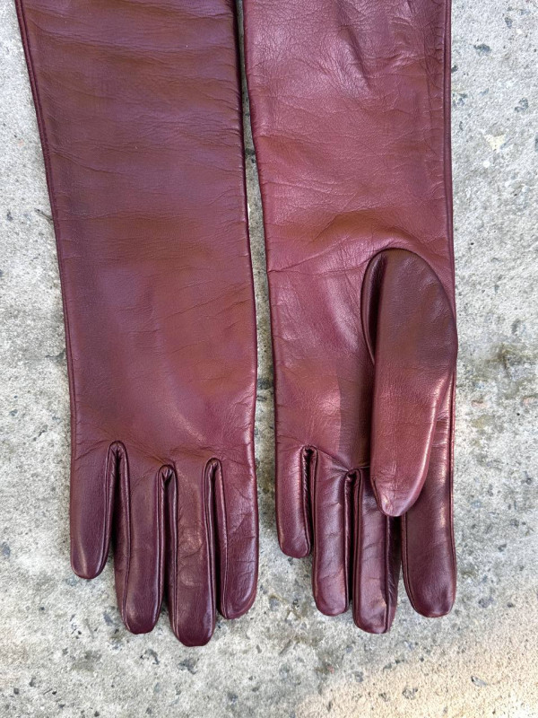  To be: Sale & Minimal & Cherry Red & 4
