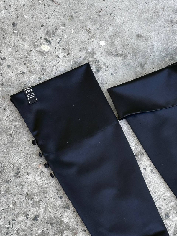 To be: Sale & Maestra & Black